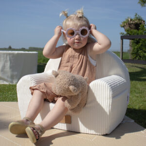 Kindefauteuil rib wit buitenspelen lente