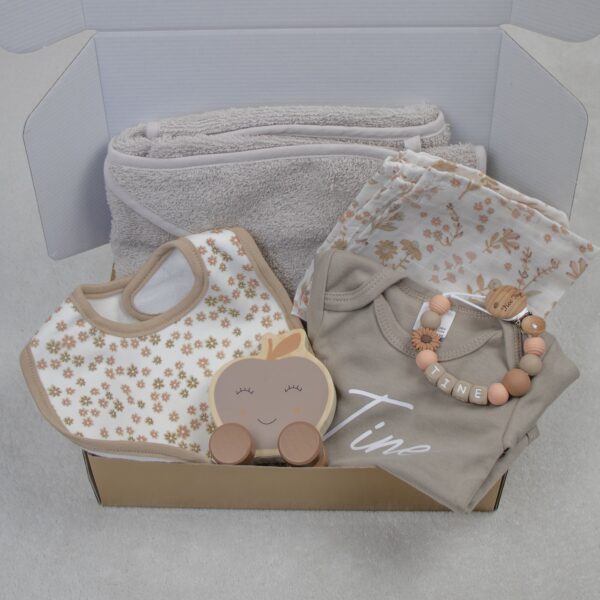 Cadeaupakket middel bloemen (1)