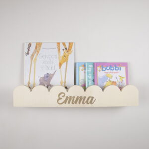 Houten wandrek met naam personalisatie ingebrand