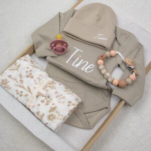 Brievenbus pakket bloemen