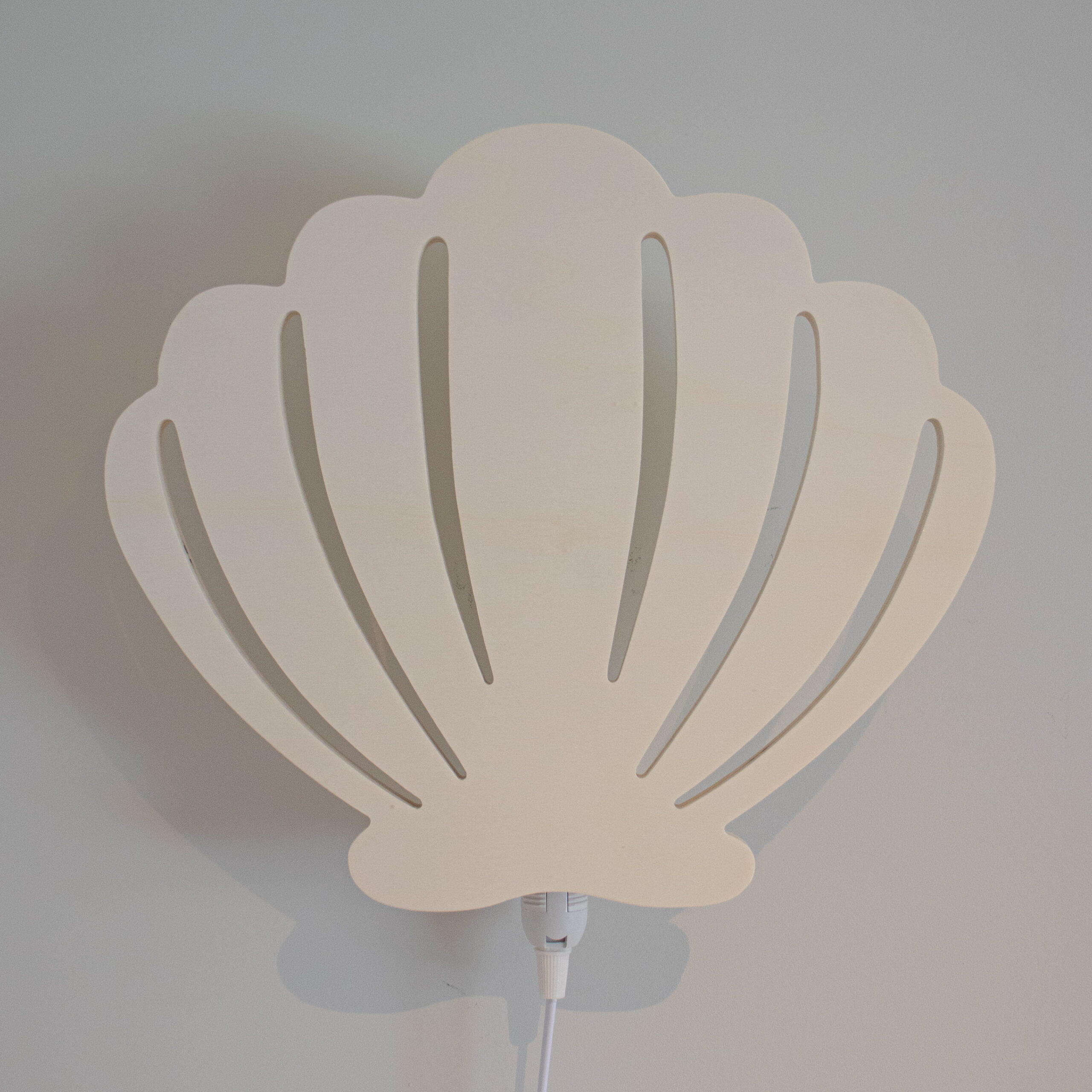 Houten wandlamp met naam Schelp te personaliseren met naam